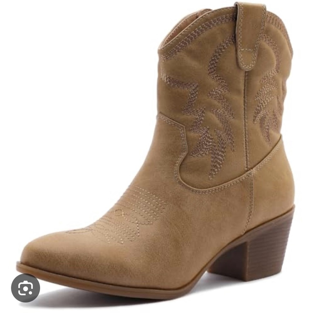 Global Win Khaki Mid Calf Cowboy Boots. Size: 11